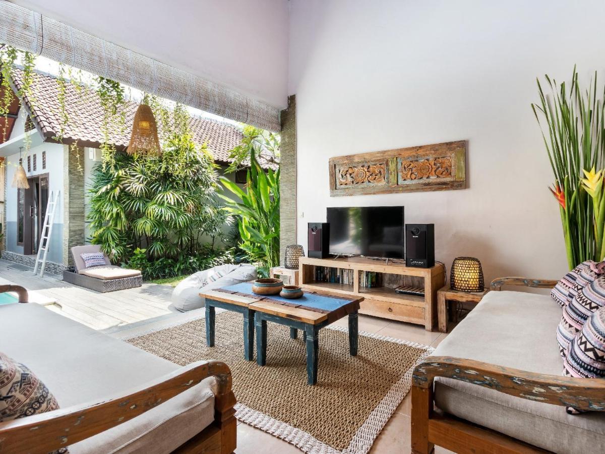 Villa Chamade Seminyak Buitenkant foto