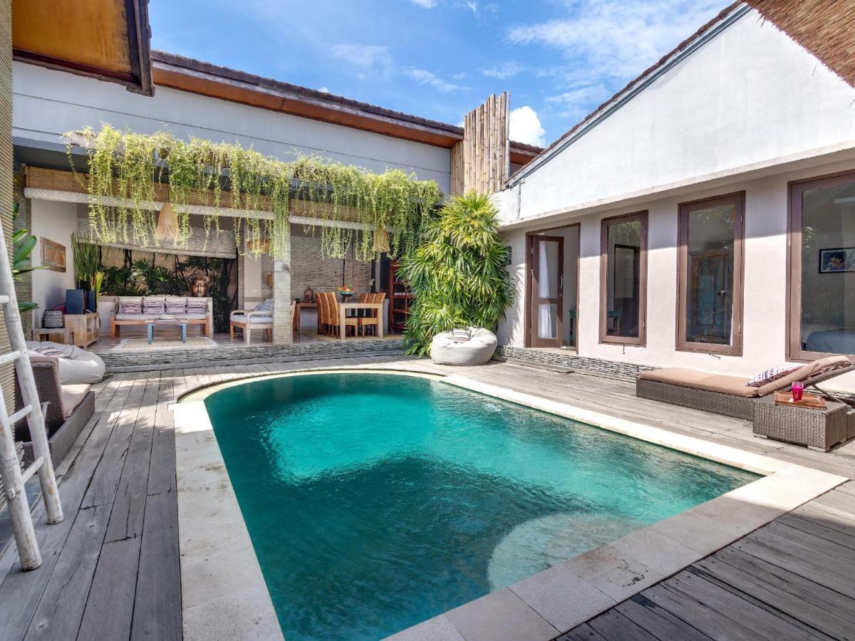 Villa Chamade Seminyak Buitenkant foto
